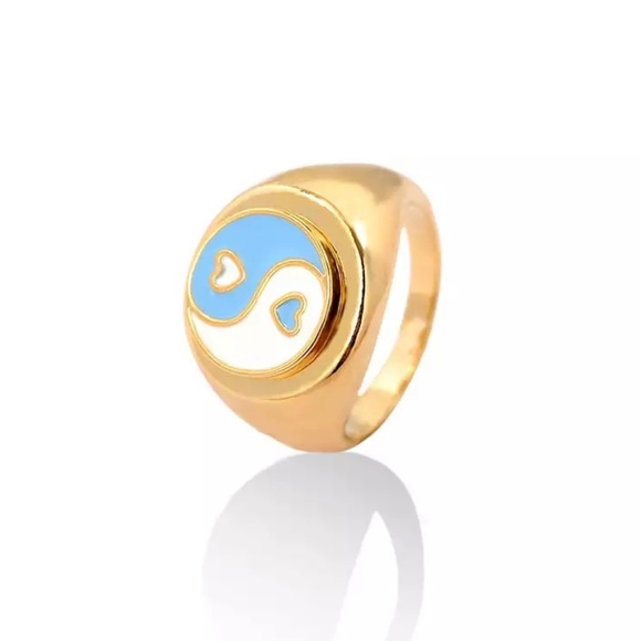 Set of 3 Chunky Gold Y2K Rings - Picture 4 of 5